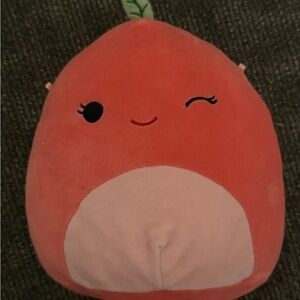 Small Raddish Squishmallow